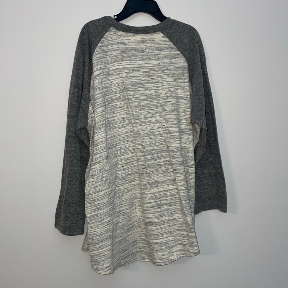 LulaRoe Medium Randy Gray - Picture 2 of 4